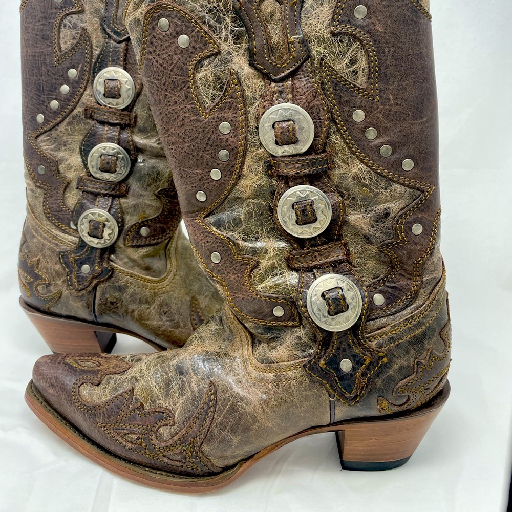 Corral R1050 Concho Boot